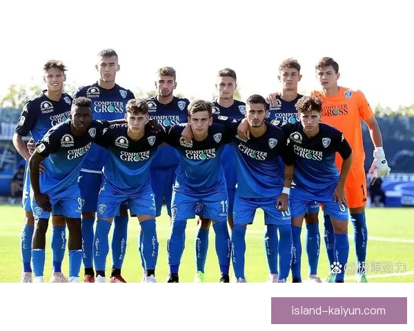 球队对比分析：在新赛季中各队实力状态与表现趋势解析