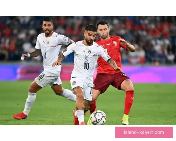 恰尔汗奥卢传球数据解析显示其表现稳健，成为中场核心的关键所在。